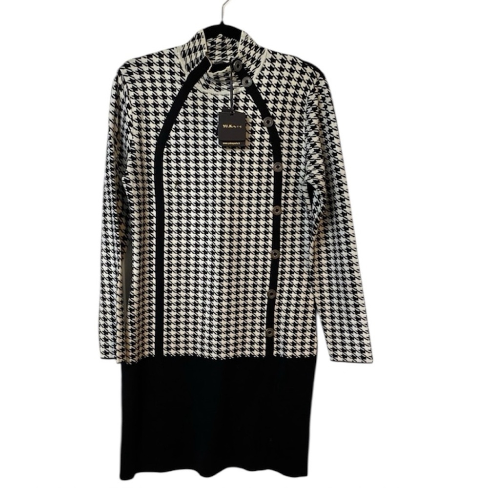NWT Yuka Paris sweater dress houndstooth pattern size is M​